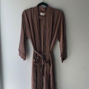 Aritzia - Wilfred Robe